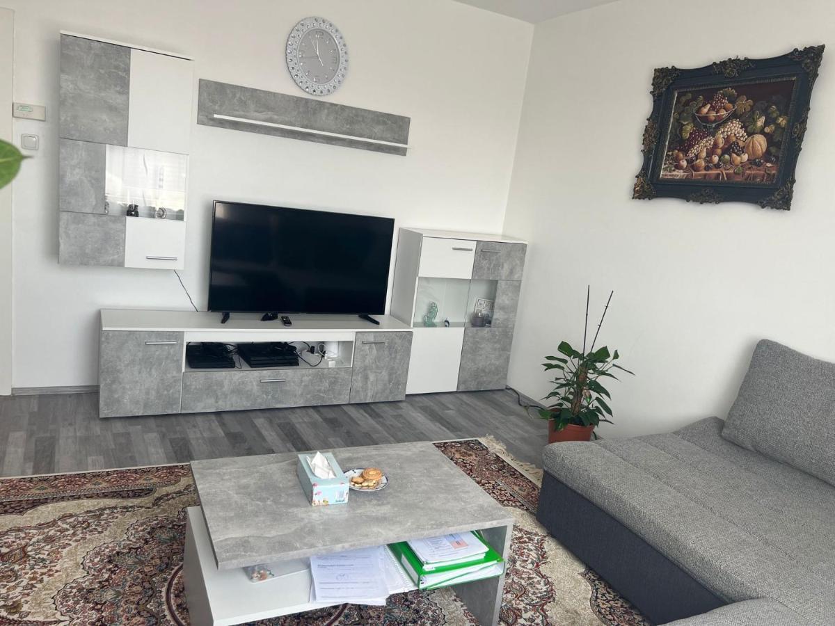 Helle Wohnung In Linzer-Mitte Bagian luar foto